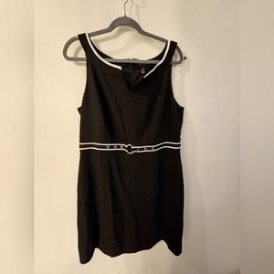 NWOT White House Black Maret Women's Dress Size 16